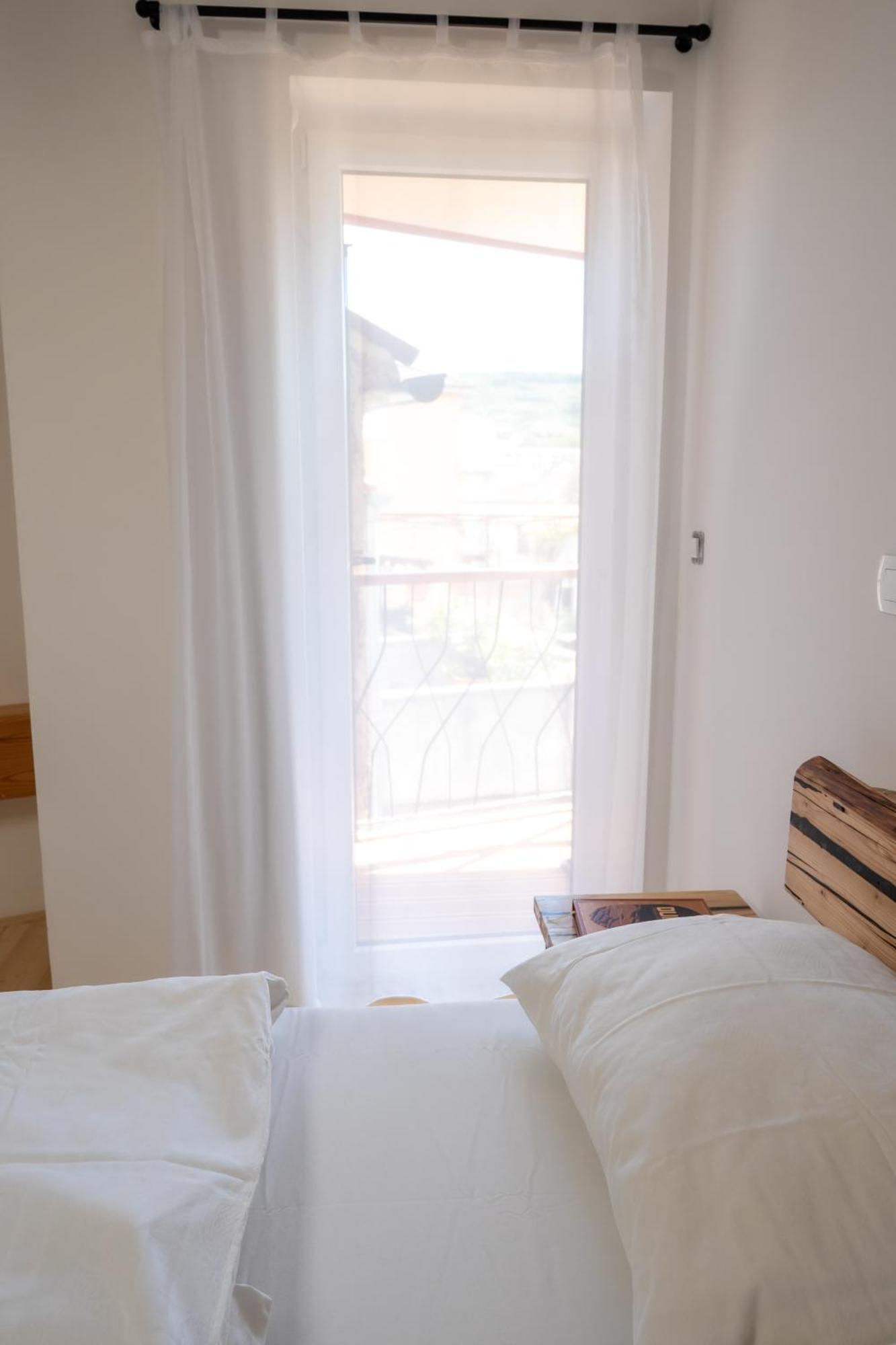 Island Apartments Izola Quarto foto